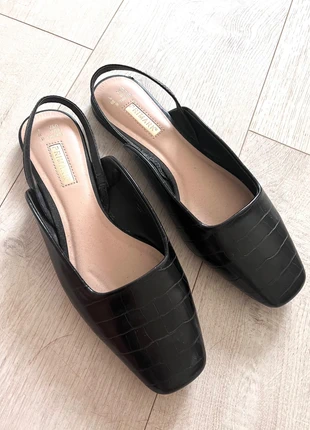 Black Strapback Pumps, brand: Primark, condition: Very good, size: 6, £4.00, £4.90 includes Buyer Protection