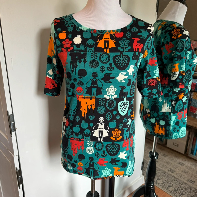 Lularoe Small Disney Snow White Shirt 1