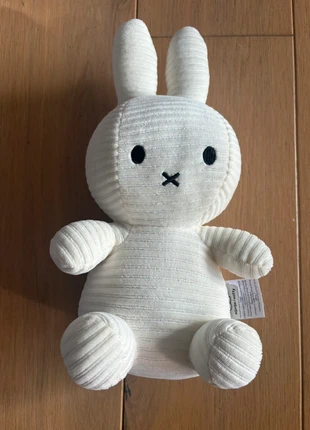 Peluche Miffy, marque: Miffy, état: Neuf sans étiquette, taille: Naissance / 44 cm, 5,00 €, 5,95 € Protection acheteurs incluse