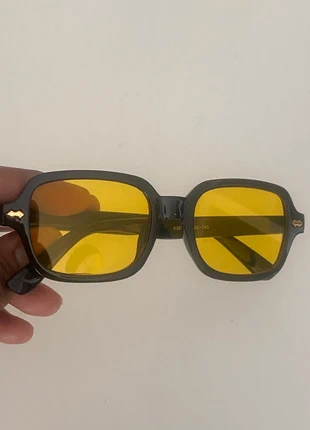 Lunettes noir et jaune, condition: New without tags, €8.00, €9.10 includes Buyer Protection