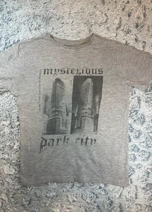 T-shirt Gémo Gris taille 12ans, marke: Gémo, zustand: Sehr gut, größe: 12 Jahre / 152, 1,00 €, 1,75 € inklusive Vinted-Käuferschutz