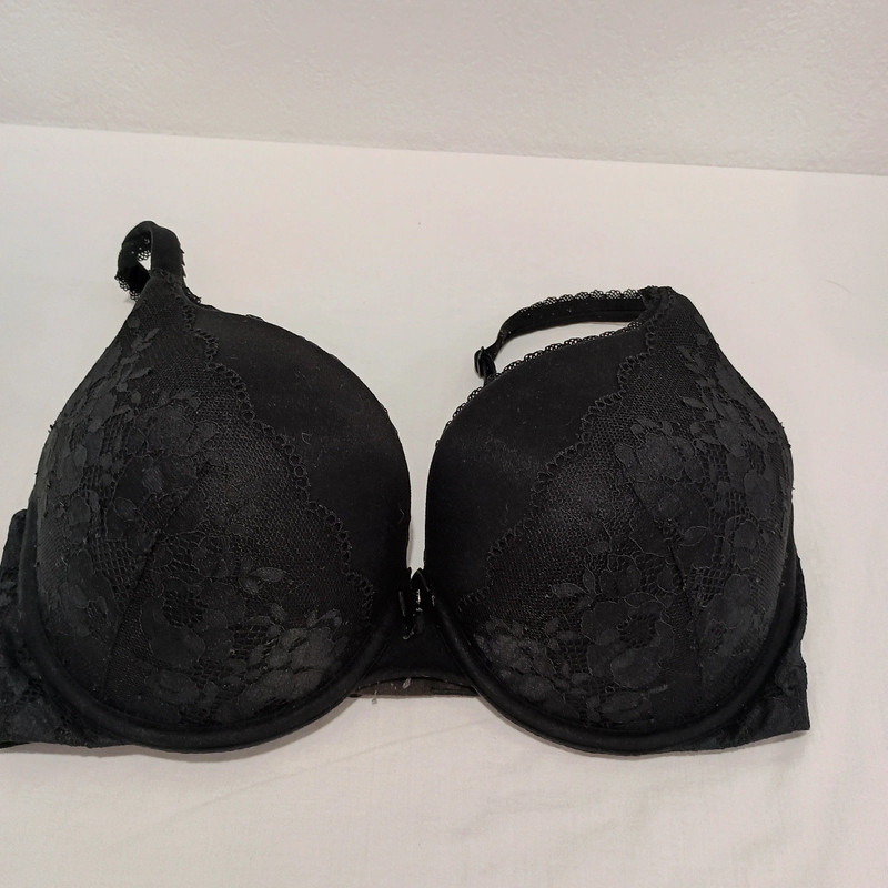 Victoria's Secret Body by Victoria Perfect Shape Bra 1