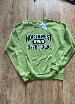 Sweat-shirt Gildan, couleur vert vif, taille S, marke: Gildan, zustand: Neu, mit Etikett, größe: S, 4,00 €, 4,90 € inklusive Vinted-Käuferschutz