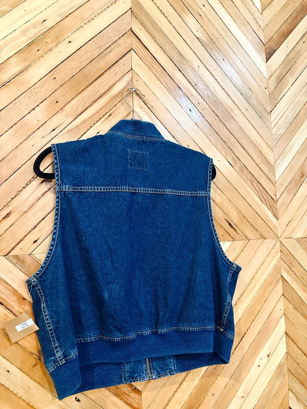 Liz Claiborne Denim Vest 3