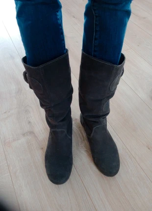 Bottines femme 38 mi-mollet daim marron c 89, marca: Je ne sais plus, estado: Bueno, tamaño: 38, 3,00 €, 3,85 € Protección al comprador incluida