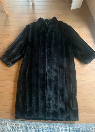 Long manteau en fourrure, marque: Vintage Dressing, état: Très bon état, taille: L / 40 / 12, 25,00 €, 26,95 € Protection acheteurs incluse