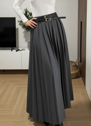Jupe longue plissée grise taille haute élégante avec ceinture Taille S, marke: EternaWeave Studio, zustand: Sehr gut, größe: S / 36 / 8, 44,90 €, 47,85 € beinhaltet Vinted-Käuferschutz Pro