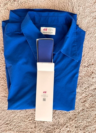 Chemise H&M avec cravate , marca: H&M, estado: Nuevo sin etiquetas, tamaño: M, 11,00 €, 12,25 € Protección al comprador incluida