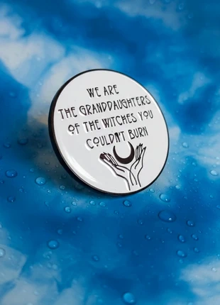 Pins granddaughters witches you couldn't burn goth rock punk alt y2k wicca spooky magic, marke: Witch, zustand: Sehr gut, 5,00 €, 5,95 € beinhaltet Vinted-Käuferschutz Pro