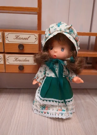 Vintage rubberen poppetje made in Hong Kong, merk: Hong Kong, staat: Heel goed, maat: Prematuur, tot 44 cm, € 7,99, € 9,09 inclusief Kopersbescherming