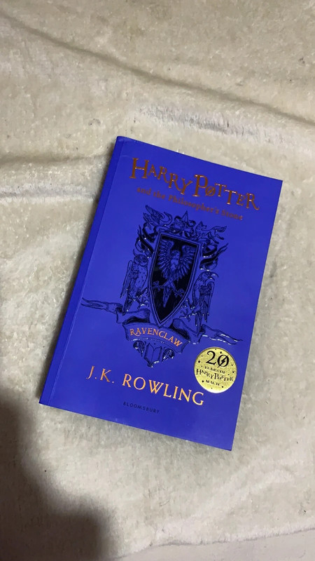 Livro Harry Potter And The Philosopher's Stone – Ravenclaw Edition de J.K.  Rowling