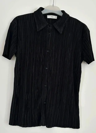 Chemise plissée manches courtes noir Mango, marca: Mango, estado: Nuevo sin etiquetas, tamaño: S / 36 / 8, 5,00 €, 5,95 € Protección al comprador incluida