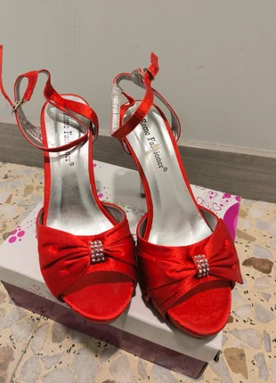 Sandalias de tacón rojo con lazo y pedrería – Talla 37, marca: Local, estado: Nuevo sin etiquetas, tamaño: 37, 3,95 €, 4,85 € Protección al comprador incluida