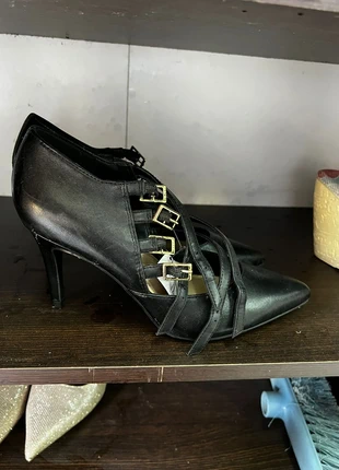 Chaussures noir à bandes - onu bantli ayakkabi, marque: 5th Avenue, état: Neuf sans étiquette, taille: 40, 25,00 €, 26,95 € Protection acheteurs incluse
