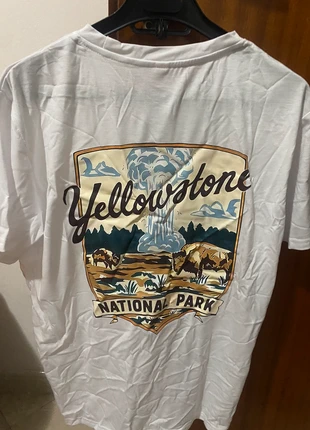 T-shirt Yellowstone, condizioni: Nuovo senza cartellino, taglia: M, €9.50, €10.68 include la Protezione acquisti