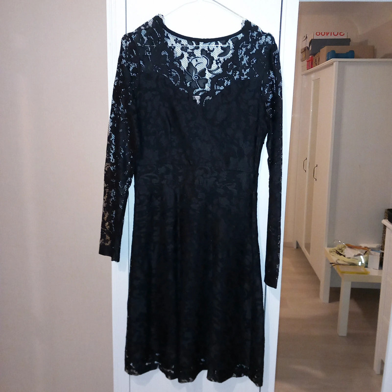 Robe dentelle noire Vinted