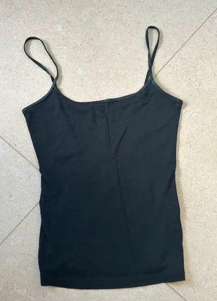 Top noir, marca: New Look, estado: Bom, tamanho: M / 38 / 10, €1.50, €2.28 inclui Proteção do Comprador