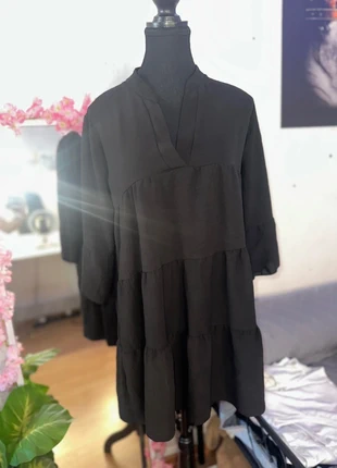 🖤Flowy Black Tiered Tunic Dress – One Size (fits M), brand: One, condizioni: Ottime, taglia: Taglia unica, €4.50, €5.43 include la Protezione acquisti