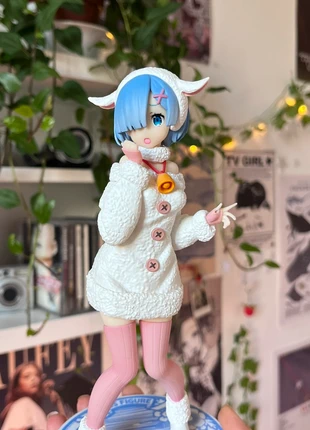 Figurine Rem anime girl, marque: FuRyu, état: Neuf avec étiquette, taille: Prématuré, jusqu'à 44cm, 25,00 €, 26,95 € Protection acheteurs incluse