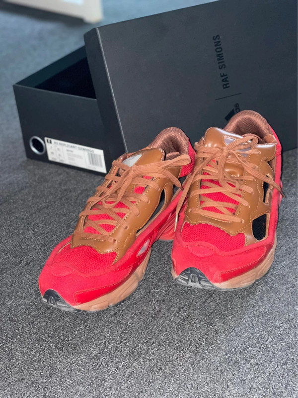 Raf simons ozweego deals replicant sizing