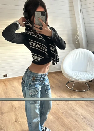 jean évasés flared brodés baggy streetwear taille basse low rise y2k 2000's, merk: y2k, staat: Heel goed, maat: M / 38 / 10, € 24,99, € 26,94 inclusief Kopersbescherming