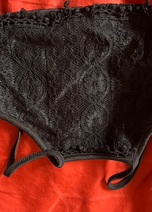 T-shirt court noir, brand: Shein, condizioni: Ottime, taglia: 24-36 mesi / 92 cm, €2.00, €2.80 include la Protezione acquisti