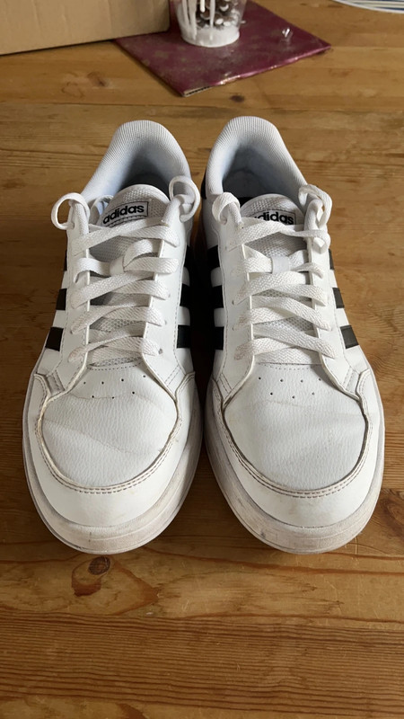 weiße Sneaker Adidas -