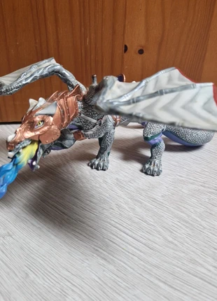 Papo Action Figure: Silver Dragon With Yellow and Blue Flame., marque: Papo, état: Très bon état, taille: Taille unique, 14,00 €, 15,40 € Protection acheteurs incluse