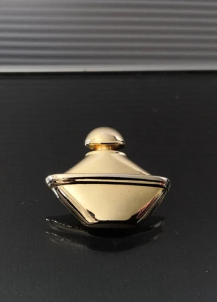 Broche Guerlain Paris doré vintage, marque: Guerlain, état: Très bon état, 20,00 €, 21,70 € Protection acheteurs incluse