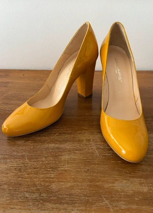 Décolleté donna gialle Canapé – Vera pelle – Made in Italy – nuove, brand: Canape, condizioni: Nuovo con cartellino, taglia: 37, €70.00, €74.20 include la Protezione acquisti