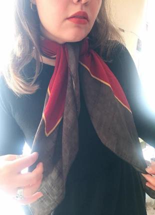 Vintage scarf, brand: Vintage, condition: Very good, €5.00, €5.95 includes Buyer Protection