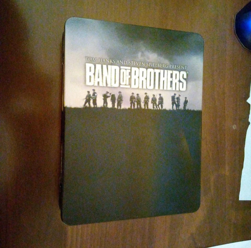 begå Uafhængig Kænguru Band of Brothers DVD box set Complete series in Metal tin box - Vinted