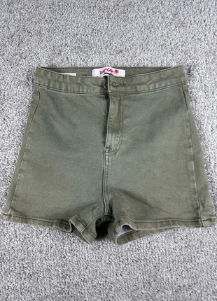 Jennyfer Short Kaki - Taille 34, marke: Jennyfer, zustand: Sehr gut, größe: XS / 34 / 6, 10,00 €, 11,20 € inklusive Vinted-Käuferschutz