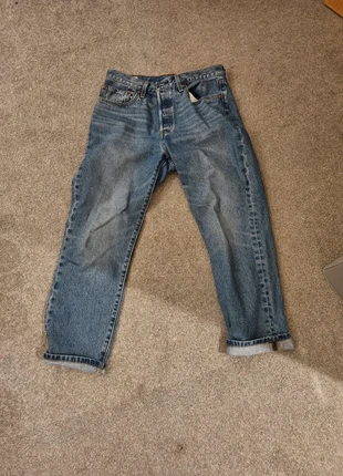 Levis 501 crop jeans, brand: Levi's, condition: Very good, size: W30, £25.00, £26.95 includes Buyer Protection