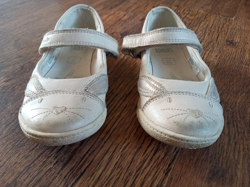 Clarks clearance bunny shoes