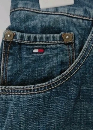 Jean droit Tommy Hilfiger Taille 44 comme neuf, brand: Tommy Hilfiger, condition: Very good, size: S, €11.40, €12.67 includes Buyer Protection