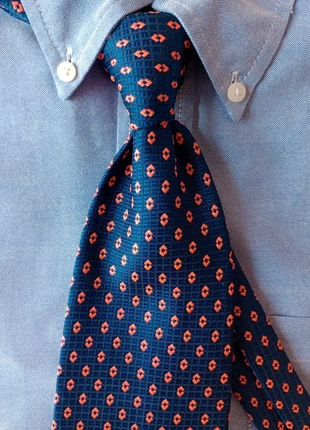 Cravatta 100% seta. Made in Italy. Per Estate, merk: Made In Italy, staat: Nieuw zonder prijskaartje, € 7,00, € 8,05 inclusief Kopersbescherming