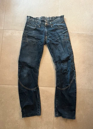 Jean année 2000, merk: aucune, staat: Heel goed, maat: M, € 5,00, € 5,95 inclusief Kopersbescherming