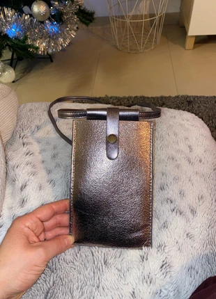 Pochette pour portable, staat: Nieuw zonder prijskaartje, € 3,00, € 3,85 inclusief Kopersbescherming