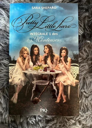 Livre intégral 4 tomes Pretty Little Liars, condition: Good, €8.00, €9.10 includes Buyer Protection