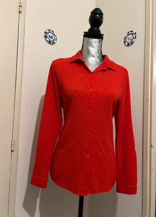 Chemise chic rouge avec point dorée, brand: Lili & Lala, condition: Very good, size: M / 38 / 10, €8.00, €9.10 includes Buyer Protection Pro