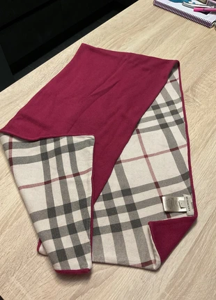 Écharpe Burberry, brand: Burberry, condition: New without tags, €40.00, €42.70 includes Buyer Protection