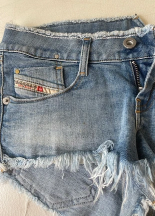 Shorts Diesel, merk: Diesel, staat: Heel goed, maat: XS / 34 / 6, € 6,00, € 7,00 inclusief Kopersbescherming