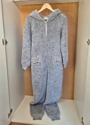 Pijama Enterizo con Capucha – Talla L – Suave, cálido y en excelente estado, marque: sara pijamas, état: Très bon état, taille: L / 40 / 12, 7,00 €, 8,05 € Protection acheteurs incluse