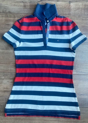 Tommy Hilfiger polo shirt XS, merk: Tommy Hilfiger, staat: Goed, maat: XS / 34 / 6, € 5,50, € 6,48 inclusief Kopersbescherming