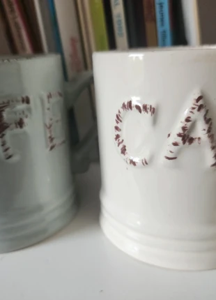 2 mugs, staat: Goed, € 1,00, € 1,75 inclusief Kopersbescherming