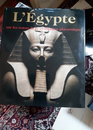 Très beau livre sur l Égypte plus de 509 pages avec photos , condition: Very good, €5.00, €5.95 includes Buyer Protection