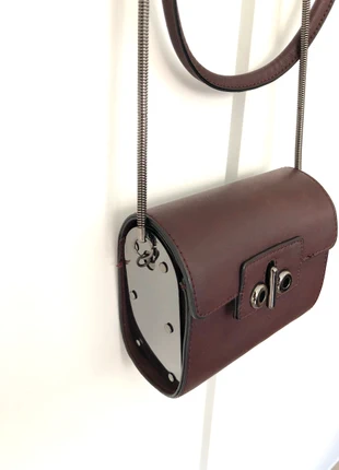 Bolsito mini Parfois berenjena, marque: Parfois, état: Très bon état, 4,50 €, 5,43 € Protection acheteurs incluse