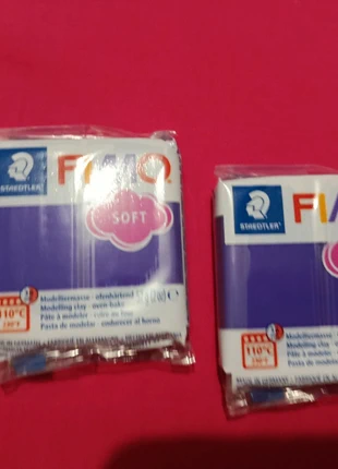 Le lot de 2 pâtes Fimo violet, marque: FIMO, état: Neuf sans étiquette, 3,00 €, 3,85 € Protection acheteurs incluse