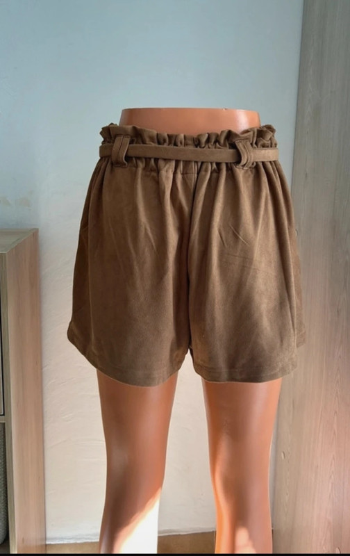 Short marron 2